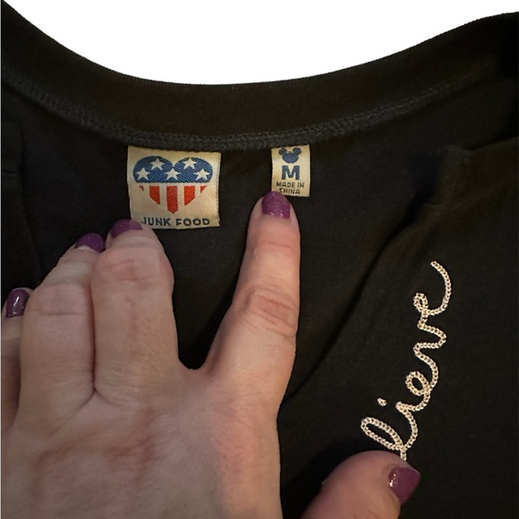 Junk Food x Disney t-shirt dress with embroidered “believe” at neckline - Picture 6 of 8